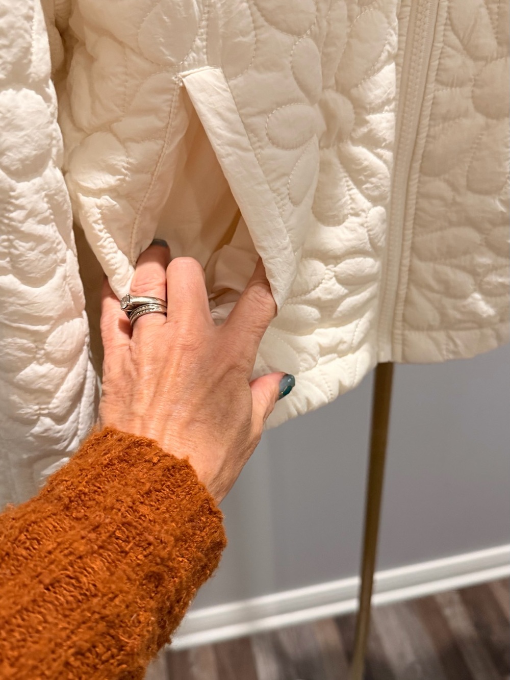 Love Tree Cream Quilted Floral Puffer Jacket - Picture 5 of 5
